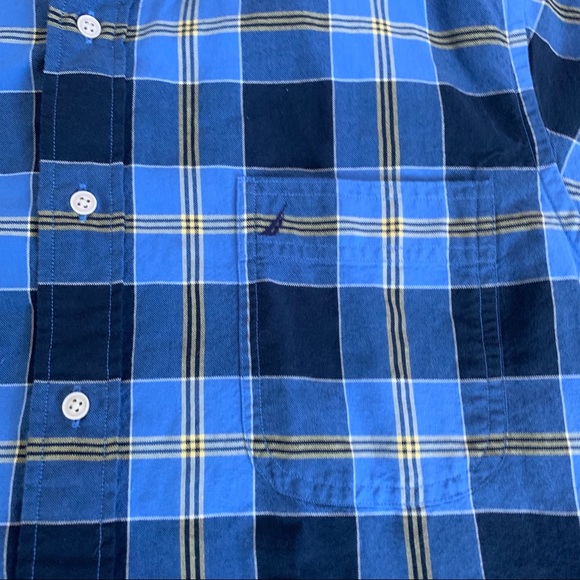 Men’s Nautica Long Sleeve Button Down Shirt - Picture 2 of 5